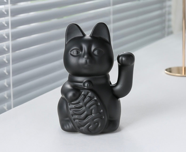 Lucky Cat Maneki-Neko