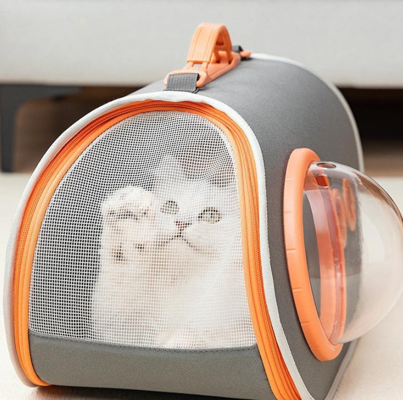Capsule Pet Carrier